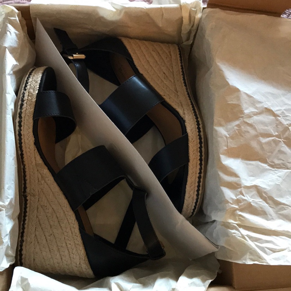 Bass Black Leather Sandal Wedges